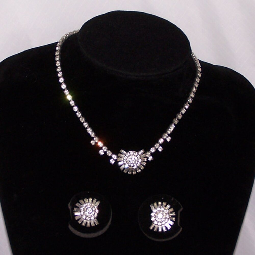 VTG "PARCO" Rhinestone Choker and Clip on Earrings